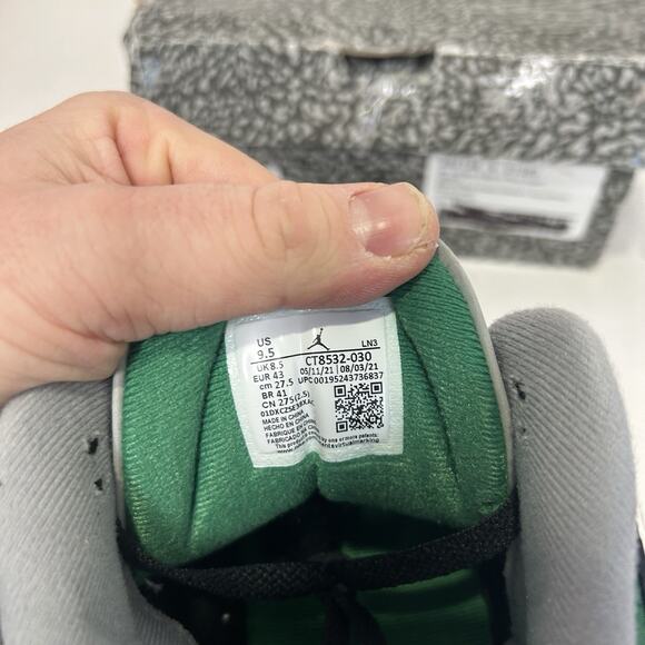 Nike Air Jordan 3 Retro OG “Pine Green Black White” main image 5